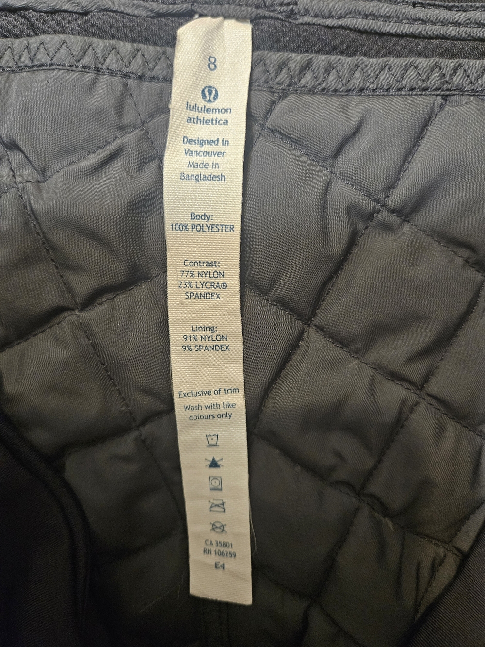 Lululemon Rare Quilted Goose Down Winter Running Shorts Black Gray Size 8 - Picture 3 of 16